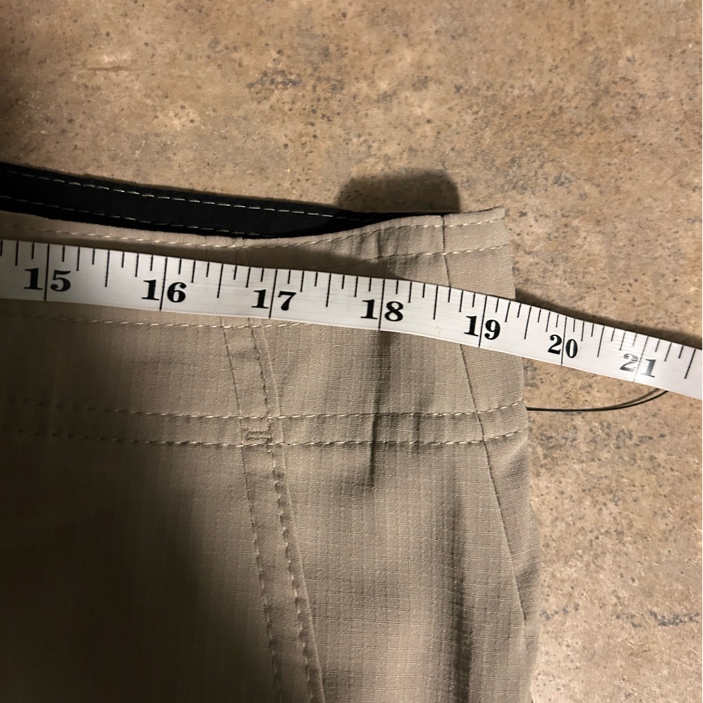Vapor shorts - tan “amphibious” stretch ripstop cargo - Picture 9 of 10